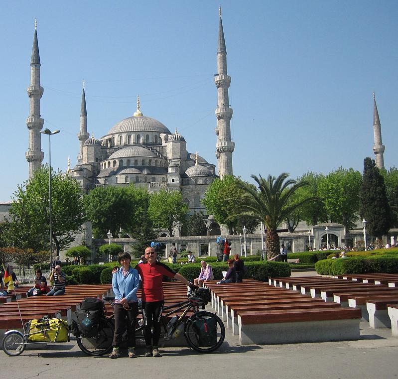 09-0432-Img_2180-IX55.JPG - Land 9: Türkei. Die blaue Moschee in Istanbul.